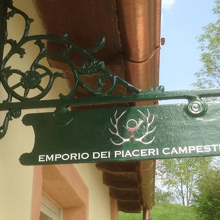 Foresteria Dei Piaceri Campestri Casciago Eksteriør billede