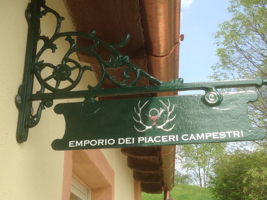 Foresteria Dei Piaceri Campestri Casciago Eksteriør billede